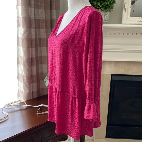 EVRI 1X Peplum Hem V-Neck Pink 3/4 Sleeve Blouse - Picture 8 of 15